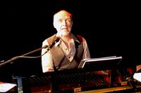 Stef Bos tijdens een optreden bij Podium Reimerswaal. Foto: Hans Puik